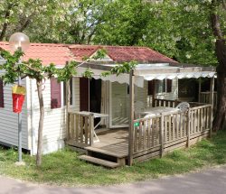 hebergement cottage Camping Les Amandiers