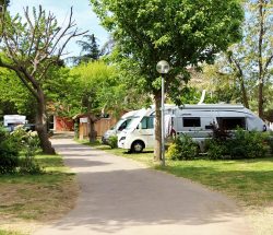 emplacement Camping Les Amandiers