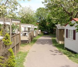 hebergement cottage Camping Les Amandiers